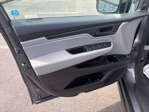 Used 2020 Honda Odyssey EX-L image 11