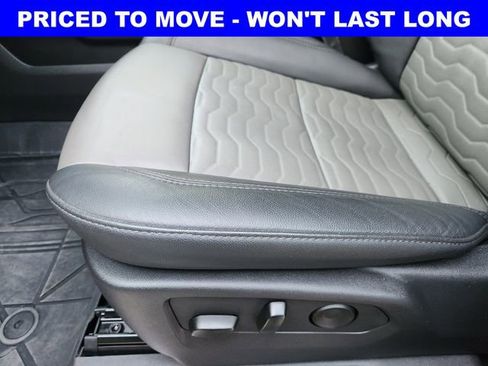 Used 2025 Chevrolet Silverado 1500 ZR2 w/ Technology Package AWD/4WD image 26