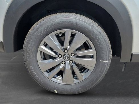 New 2025 Nissan Pathfinder SV w/ Black Appearance Package image 10