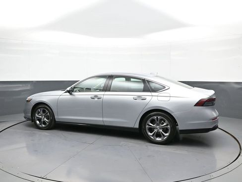 Certified 2025 Honda Accord EX-L image 3