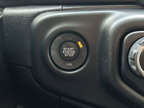 Used 2021 Jeep Wrangler Unlimited Sahara image 23