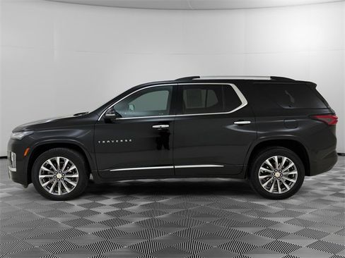 Used 2023 Chevrolet Traverse Premier image 6
