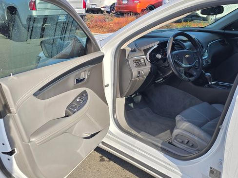 Used 2019 Chevrolet Impala LT image 26