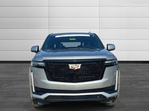 Certified 2024 Cadillac Escalade Sport Platinum w/ Heavy-Duty Trailer Package AWD/4WD image 8