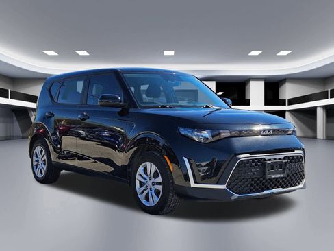 Certified 2023 Kia Soul LX image 8