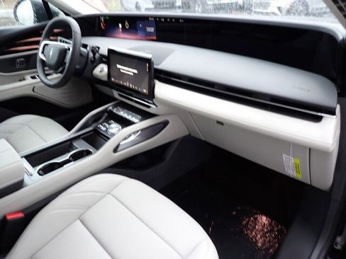 New 2026 Lincoln Nautilus Premier image 34