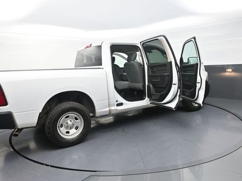 Used 2018 RAM 1500 Tradesman w/ Popular Equipment Group image 37