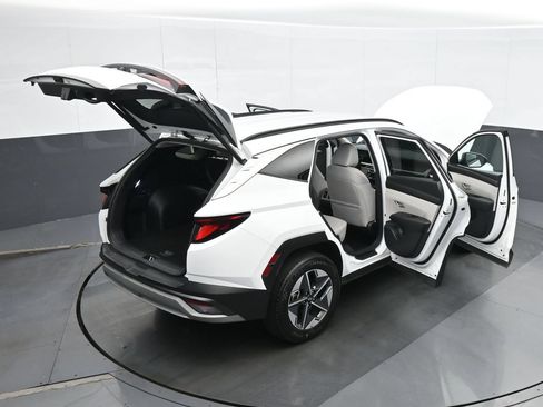 Used 2025 Hyundai Tucson SEL AWD/4WD image 39