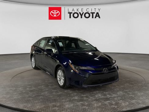 New 2026 Toyota Corolla LE FWD image 9