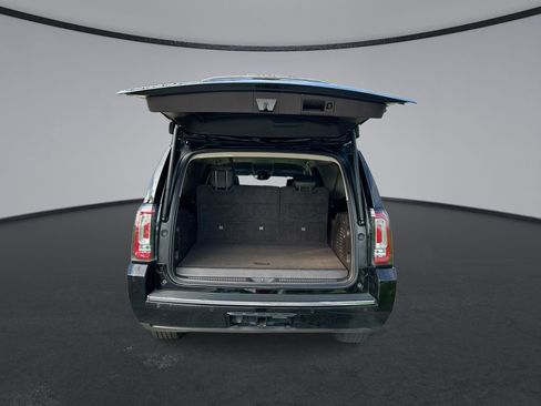 Used 2020 GMC Yukon XL Denali RWD image 31