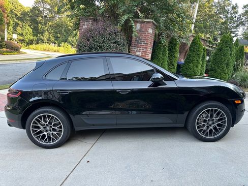 Used 2016 Porsche Macan S image 4