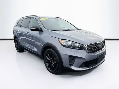 Used 2020 Kia Sorento S image 1