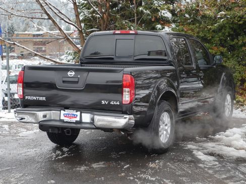 Used 2017 Nissan Frontier SV w/ Moonroof Package image 22