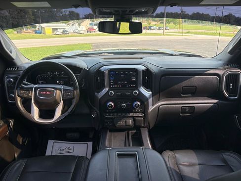 Used 2019 GMC Sierra 1500 SLT w/ SLT Premium Plus Package AWD/4WD image 27