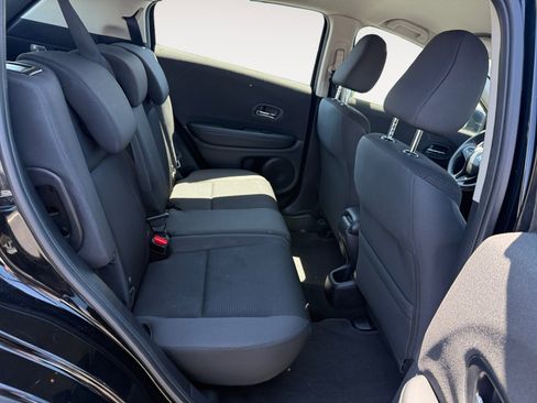 Certified 2021 Honda HR-V LX image 18