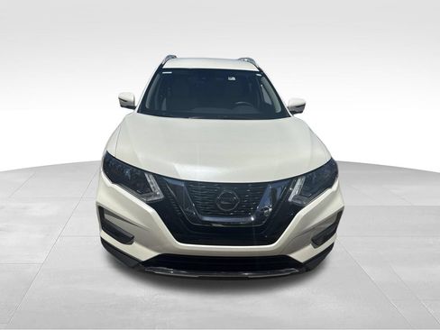 Used 2020 Nissan Rogue SV w/ Premium Package FWD image 12