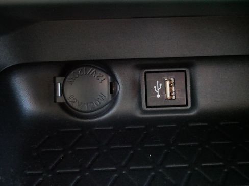 Certified 2025 Toyota RAV4 XLE AWD/4WD image 29
