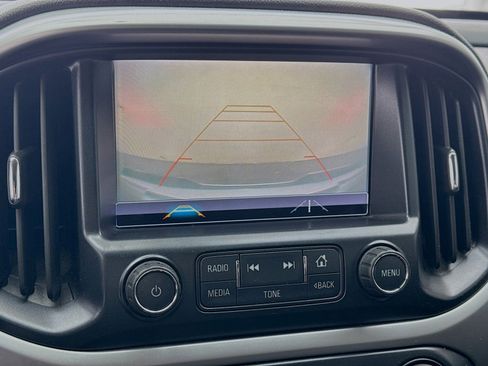 Used 2018 Chevrolet Colorado LT RWD image 10