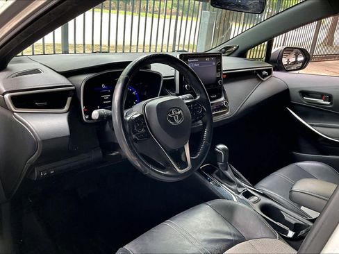 Used 2019 Toyota Corolla XSE FWD image 17