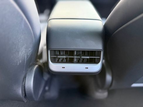 Used 2023 Tesla Model Y Long Range image 49