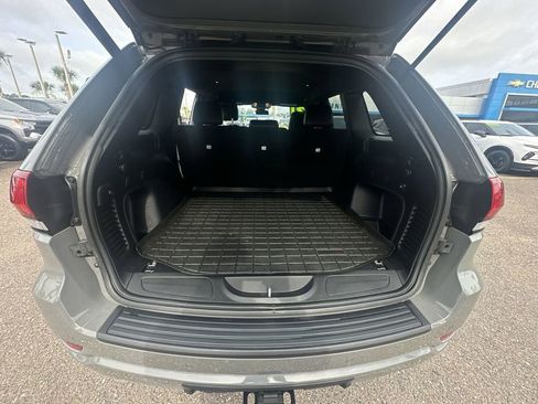 Used 2021 Jeep Grand Cherokee Laredo X AWD/4WD image 20
