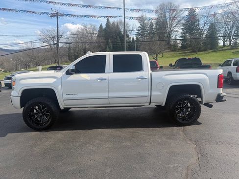 Used 2015 GMC Sierra 1500 Denali w/ Driver Alert Package image 8