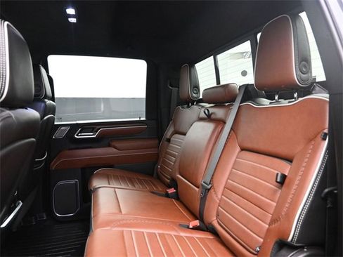 Used 2025 GMC Sierra 2500 Denali Ultimate w/ Max Trailering Package image 11