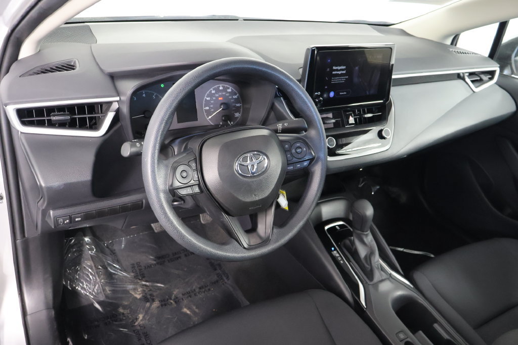 Used 2025 Toyota Corolla LE FWD image 13