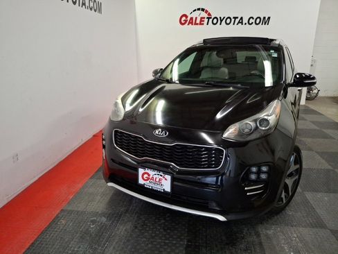 Used 2017 Kia Sportage SX image 2