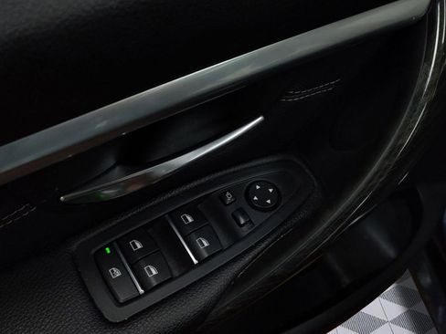 Used 2017 BMW 330i xDrive Sedan image 11