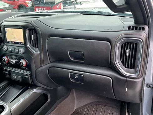Used 2022 GMC Sierra 1500 AT4 w/ AT4 Premium Package image 17