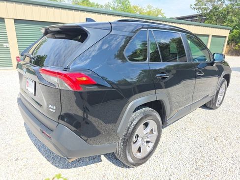 Certified 2025 Toyota RAV4 XLE AWD/4WD image 6