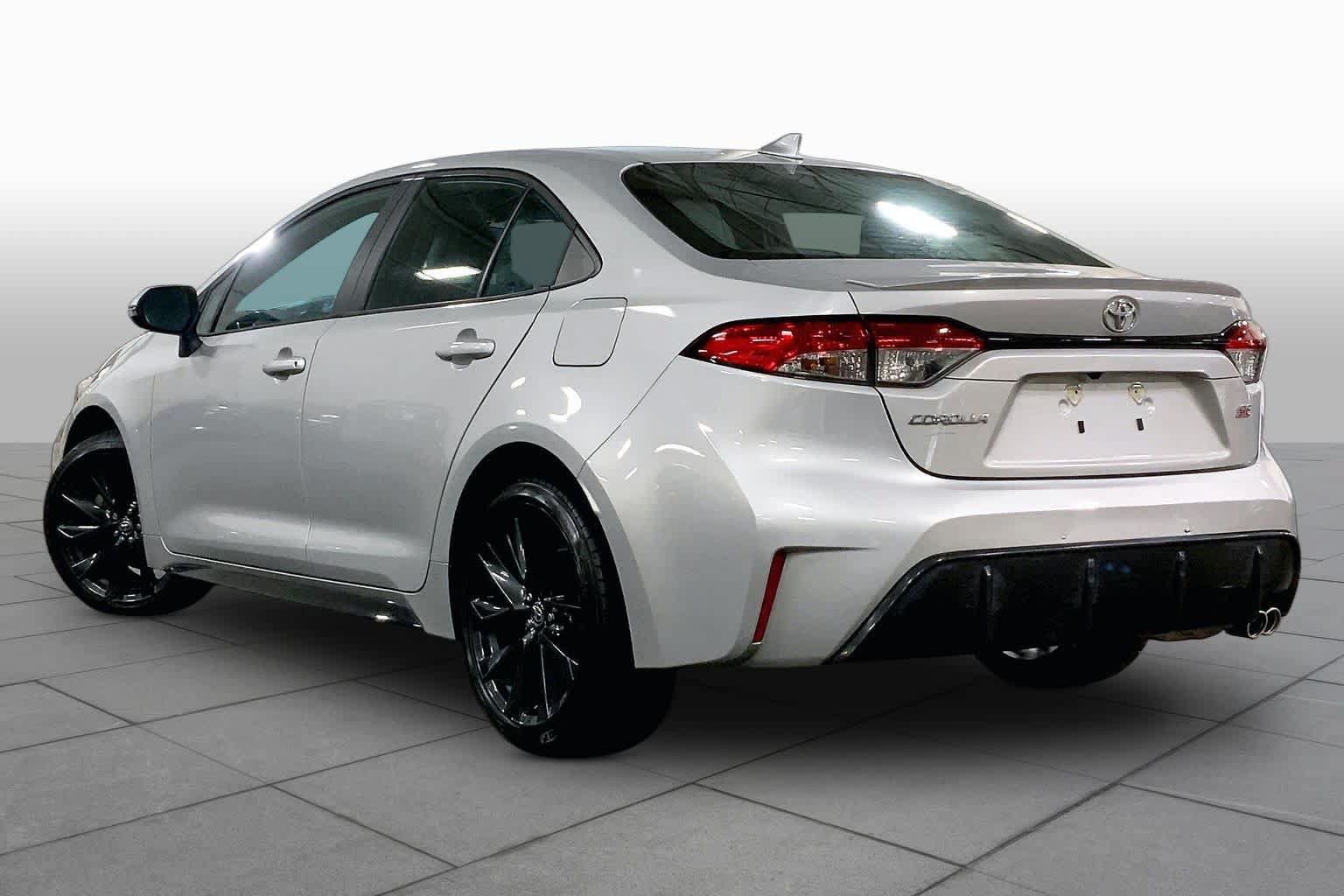Certified 2024 Toyota Corolla SE w/ SE Premium Package FWD image 12