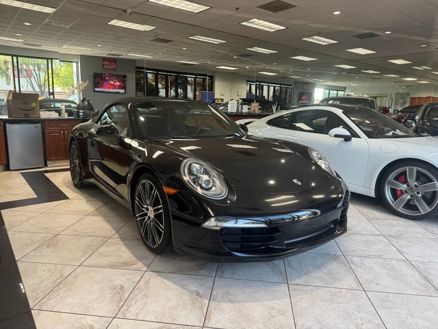 Used 2016 Porsche 911 Carrera RWD image 2