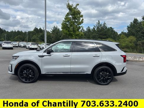 Used 2023 Kia Sorento SX AWD/4WD image 4