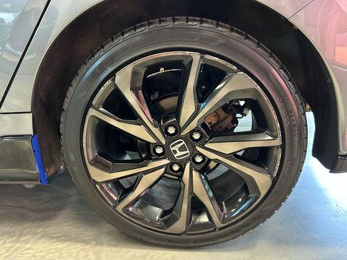 Used 2017 Honda Civic Sport image 17