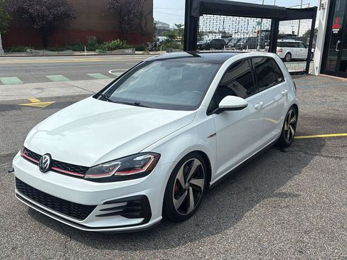 Used 2019 Volkswagen GTI SE w/ SE Experience Package FWD image 3