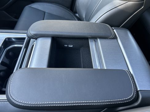 New 2026 Jeep Grand Wagoneer 4WD image 28