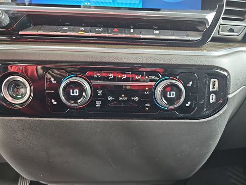 Certified 2024 Chevrolet Silverado 1500 LT image 27