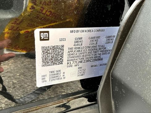 Used 2024 Chevrolet Trax LT w/ Driver Confidence Package FWD image 11