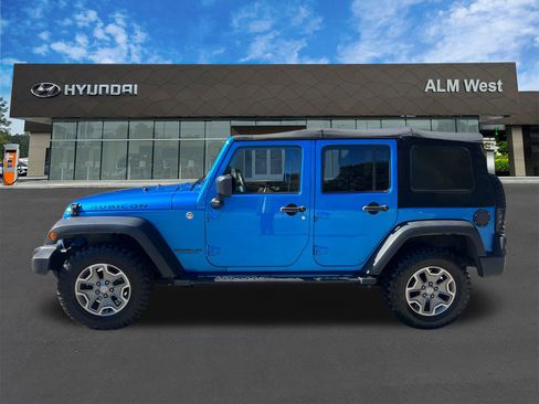 Used 2015 Jeep Wrangler Unlimited Rubicon w/ Max Tow Package image 8