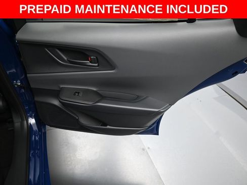 Certified 2025 Toyota Prius LE FWD image 29