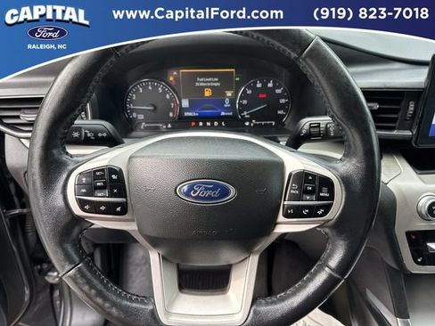 Certified 2022 Ford Explorer XLT w/ Equipment Group 202A AWD/4WD image 25
