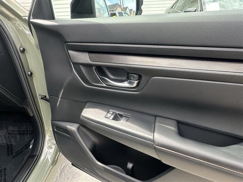 Used 2026 Honda CR-V TrailSport image 38
