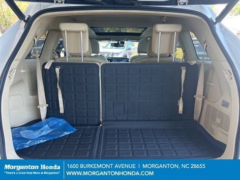 Used 2015 Toyota Highlander Limited Platinum AWD/4WD image 35