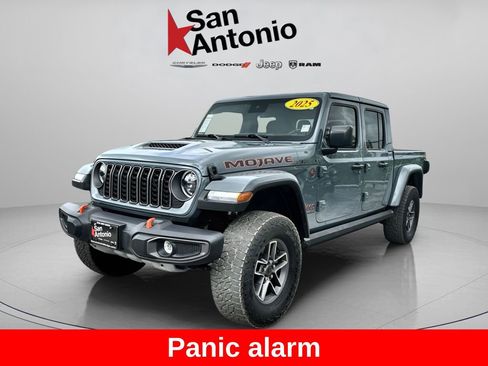 Certified 2025 Jeep Gladiator Mojave AWD/4WD image 4