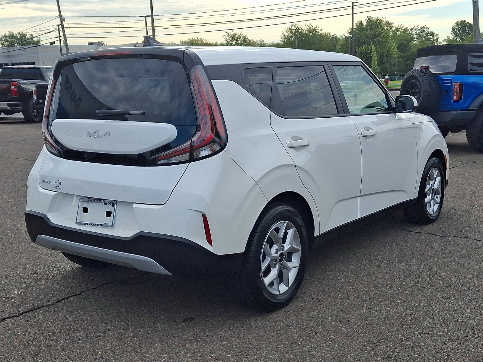 Used 2024 Kia Soul LX w/ LX Technology Package FWD image 4