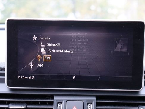 Used 2018 Audi Q5 2.0T Premium Plus w/ Premium Plus Package image 31