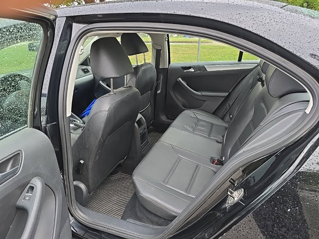 Used 2014 Volkswagen Jetta SE FWD image 20