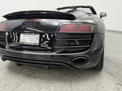Used 2011 Audi R8 V10 w/ Enhanced Leather Pkg AWD/4WD image 45